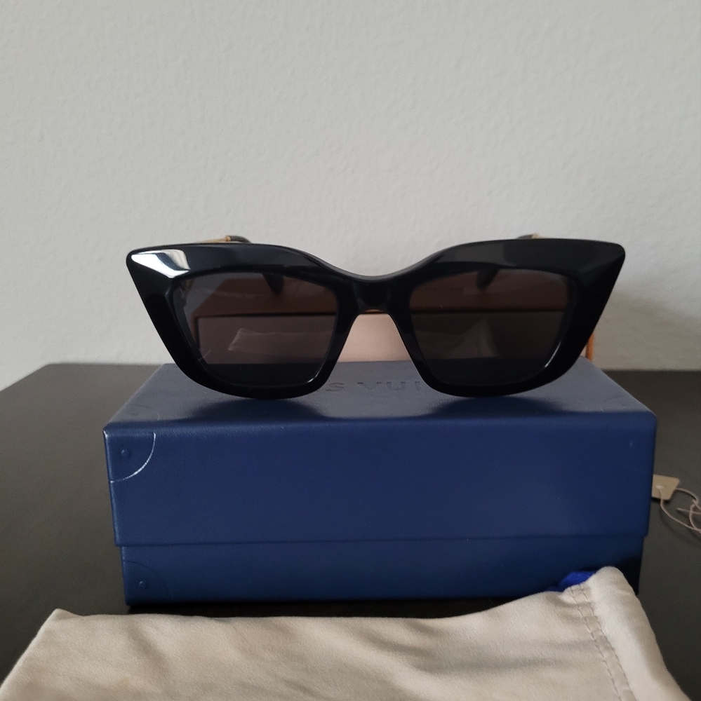 Louis Vuitton Arizona Dreams sunglasses - Picture 2 of 11